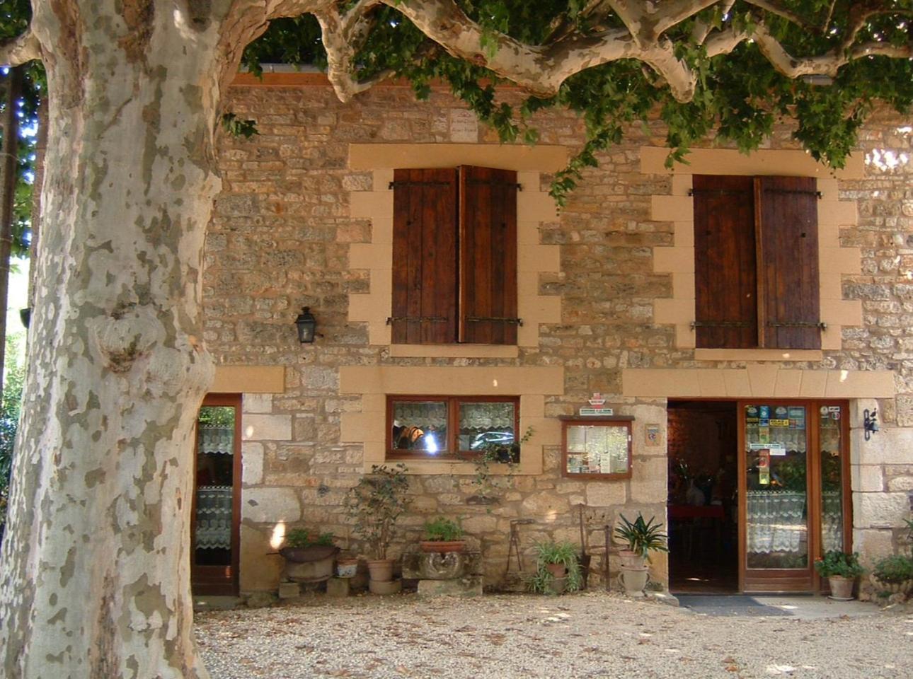 Bed and Breakfast La Ferme De Maraval Cenac-et-Saint-Julien Екстер'єр фото